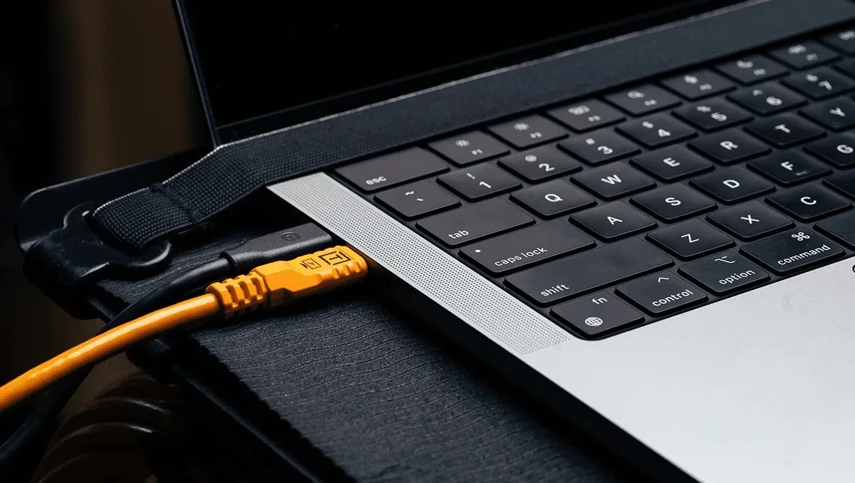 Why the TetherTools TetherPro Optima 10G Cable Series Is a Game-Changer for Tethered Photography